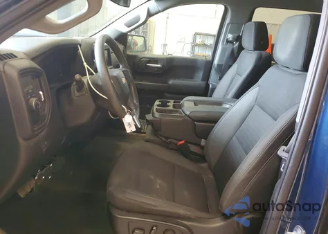 2022 Chevrolet Silverado C1500 Custom z USA, uszkodzony, nr VIN 3GCPABEK3NG536655